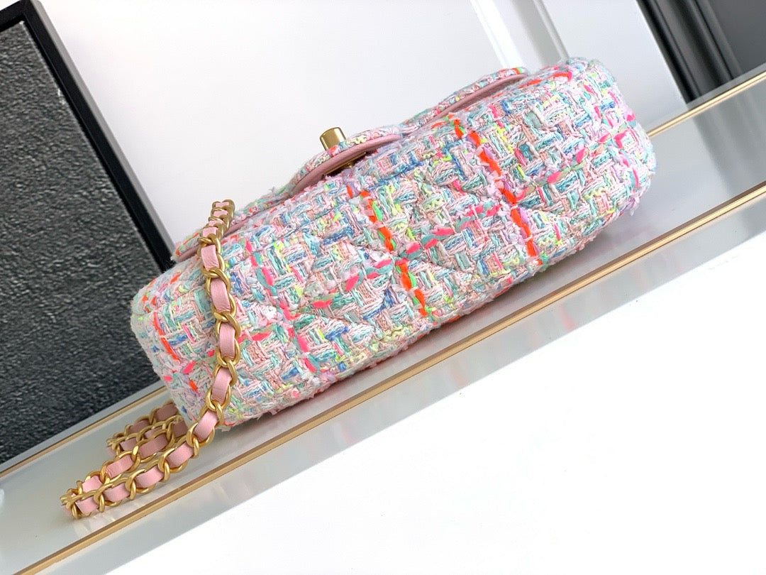 CHA 24C Coco Carry Me Handbag