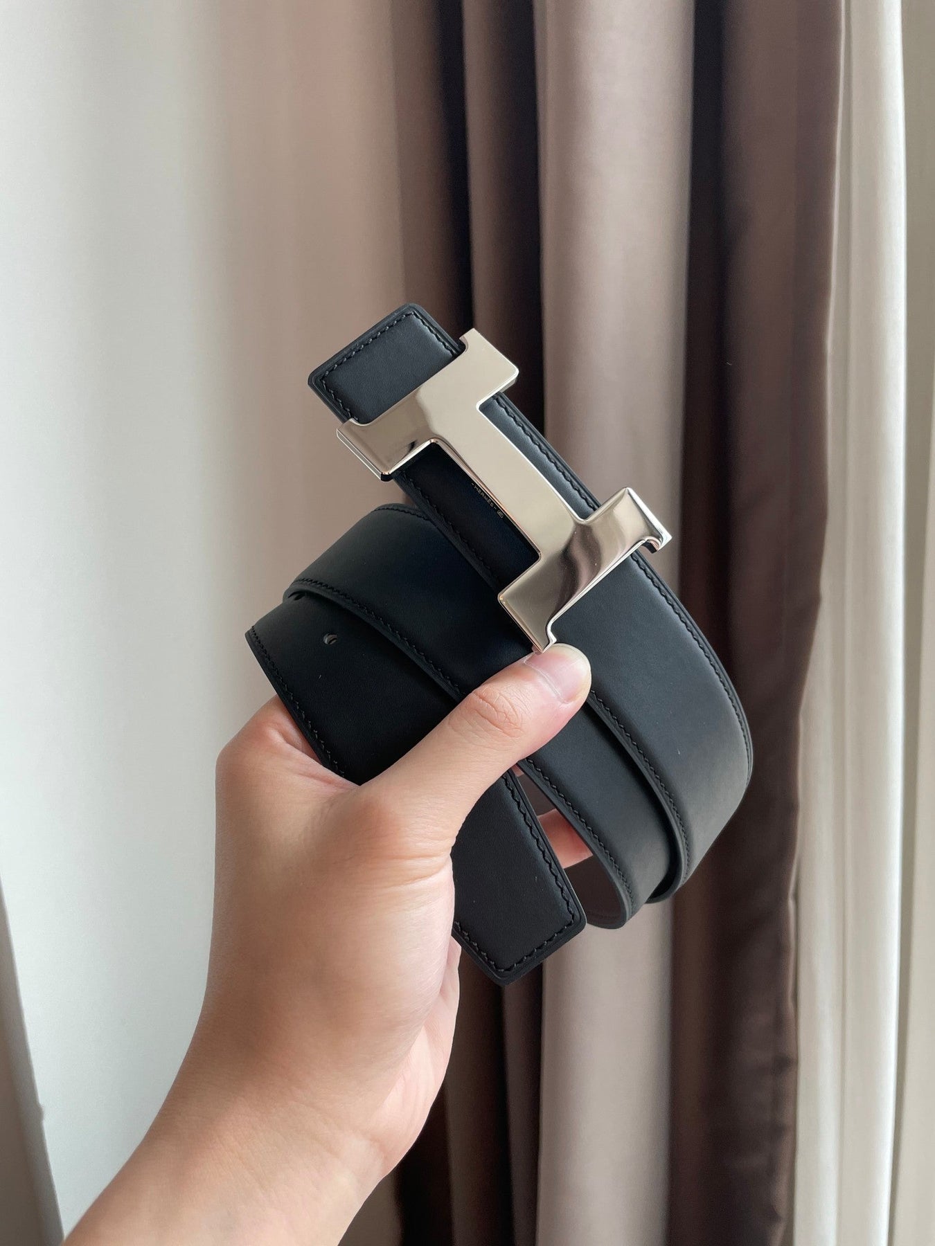 H CONSTANCE BELT 38MM SILVER BUCKLE BLACK CHOCOLATE LEATHER