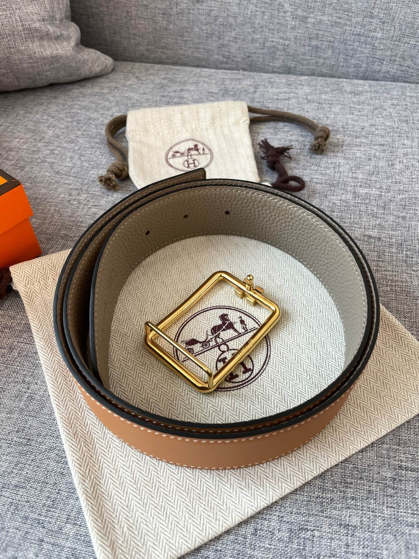 H TUBE BELT 38MM GOLD BUCKLE TIN GREY GOLD LEATHER