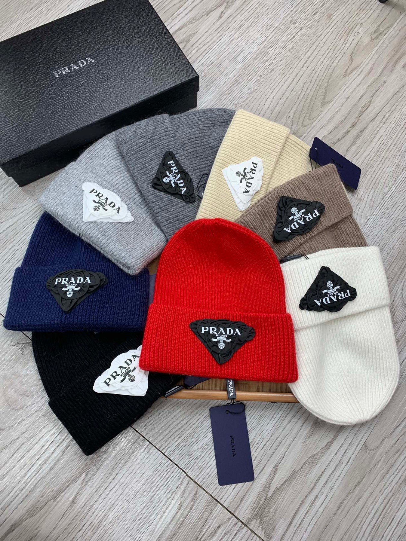 BEANIE HAT IN NAVY BLUE WOOL 431359