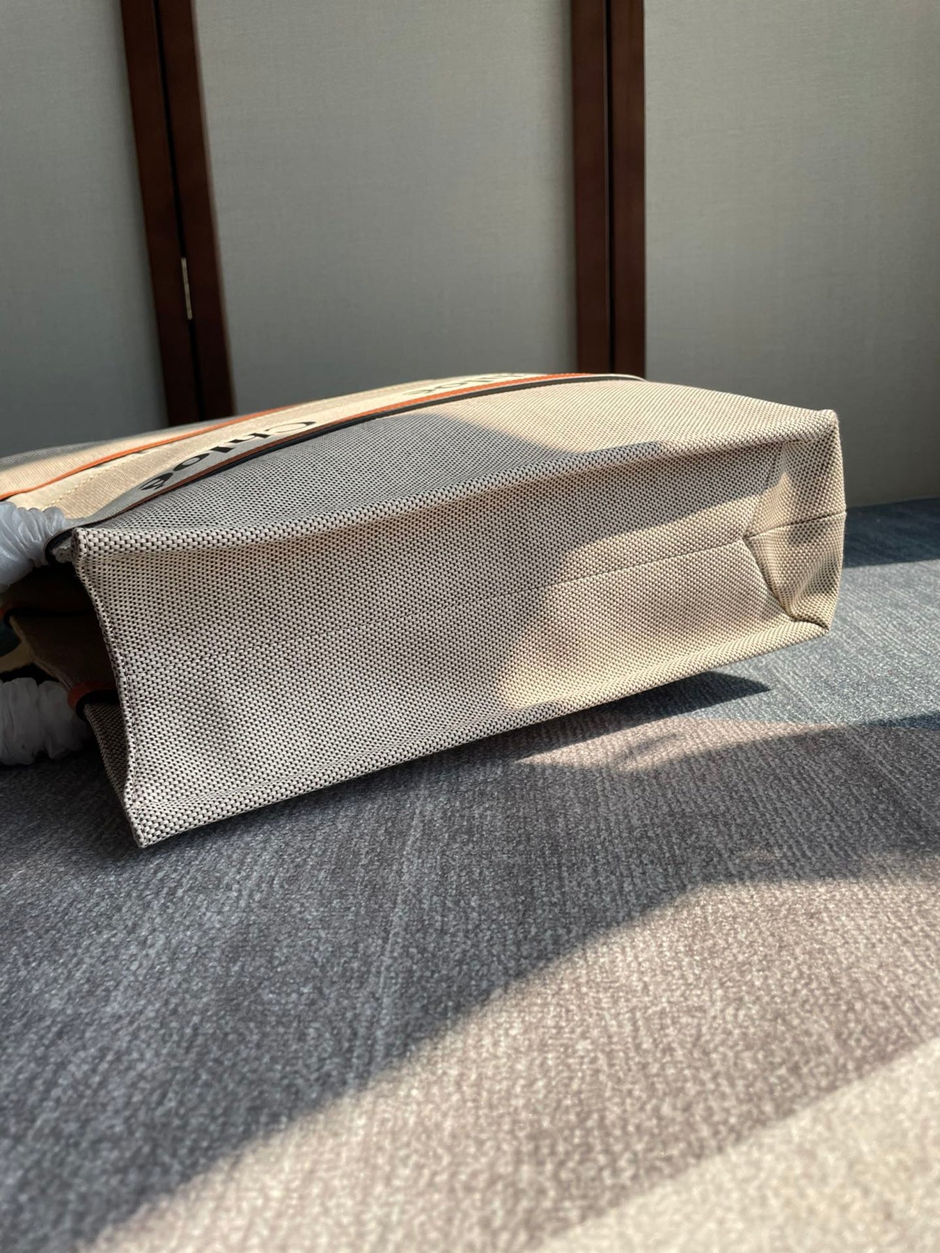 LAGRE WOODY TOTE BAG 45 IN BEIGE LINEN CANVAS BLACK WEBBING LOGO EMBROIDER ORANGE CALFSKIN