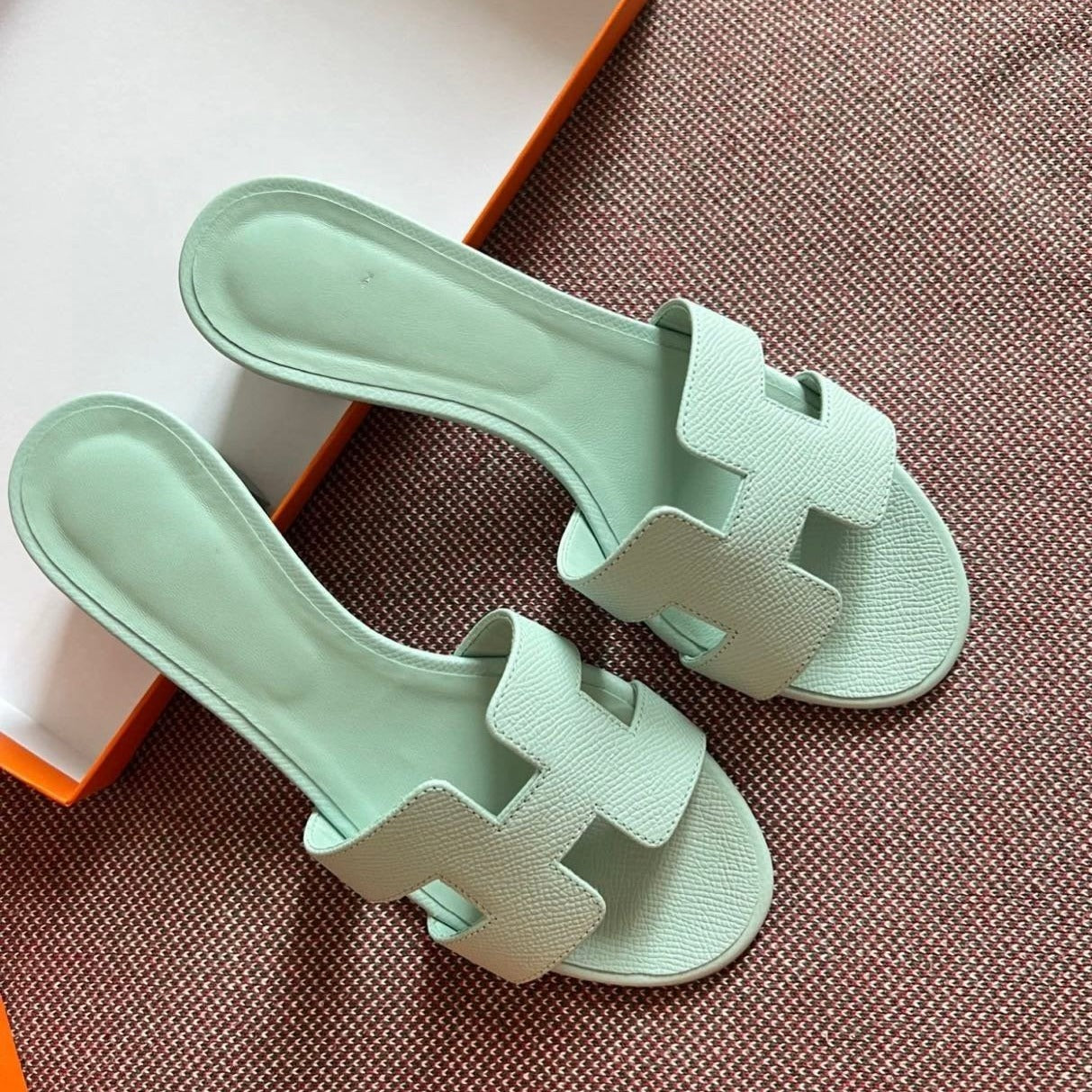 0asis Sandal Epsom Calfskin ICE