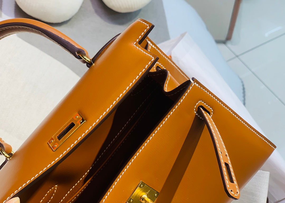 KELLY MINI 20 BAG IN BRONZE BROWN SMOOTH CALFSKIN WITH GOLD HARDWARE