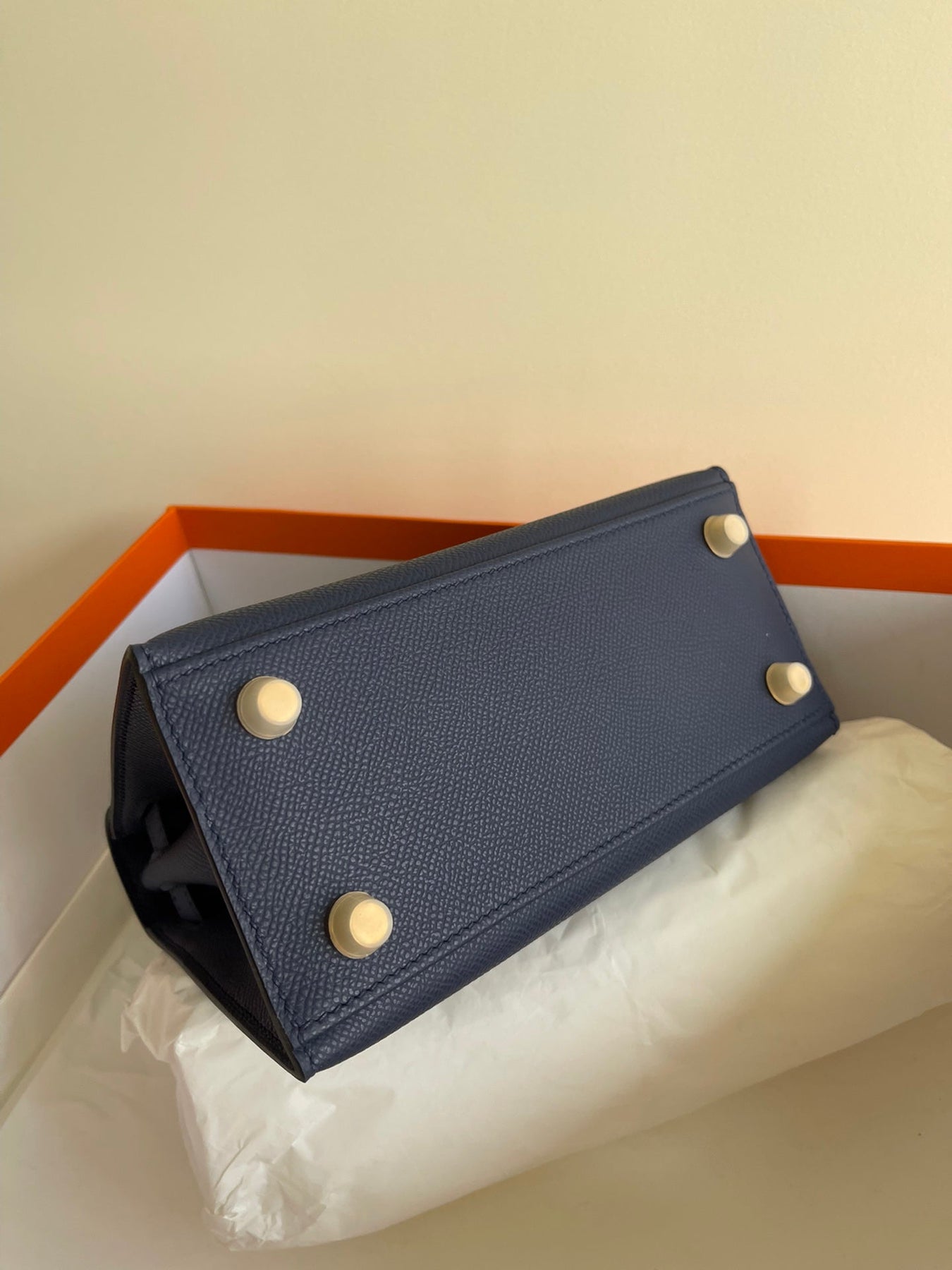 KELLY MINI 20 BAG IN NAVY BLUE CALFSKIN WITH GOLD HARDWARE
