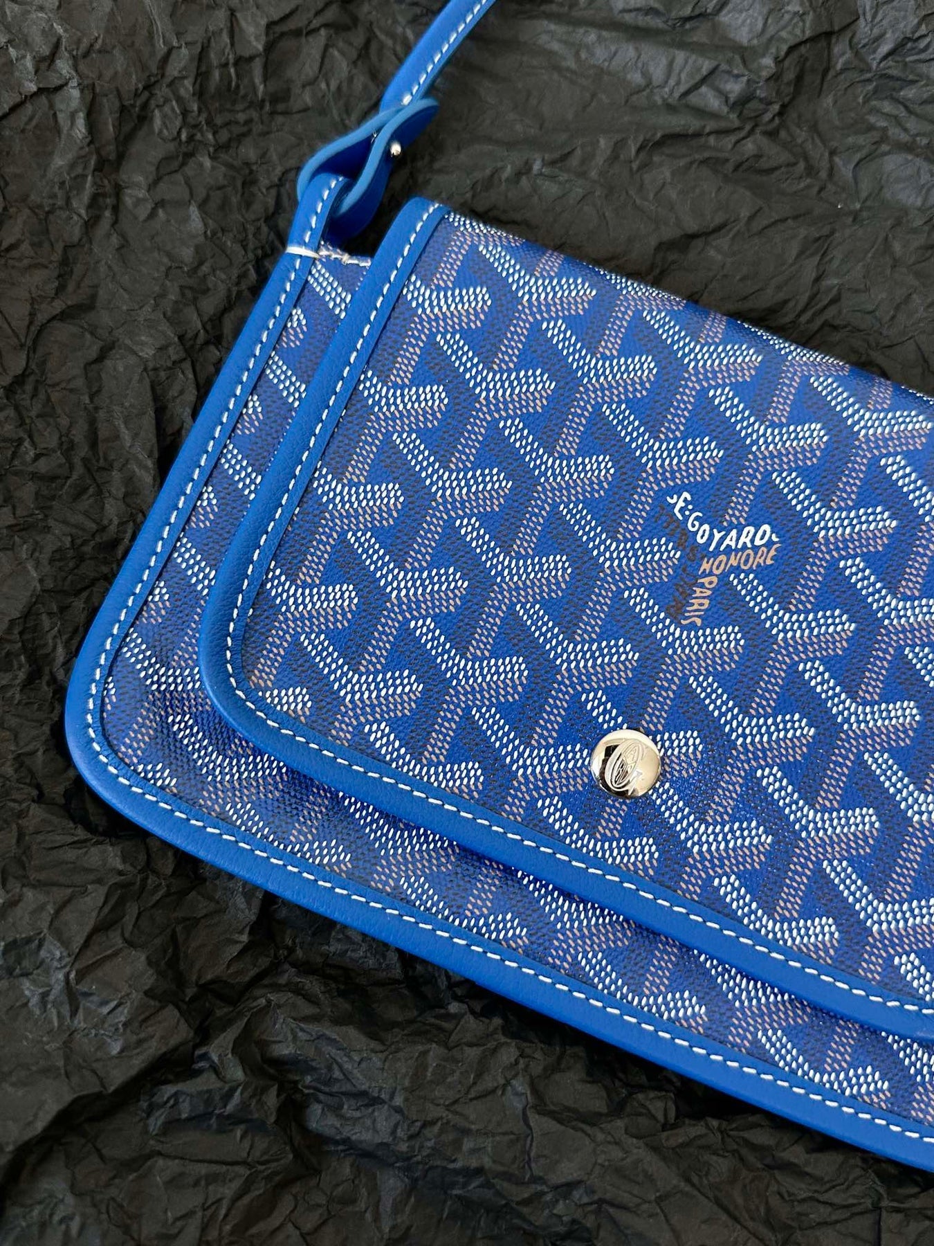 PLUMET POCKET WALLET 20 IN SAPPHIRE BLUE GOYARDINE CANVAS AND LAMBSKIN TRIM