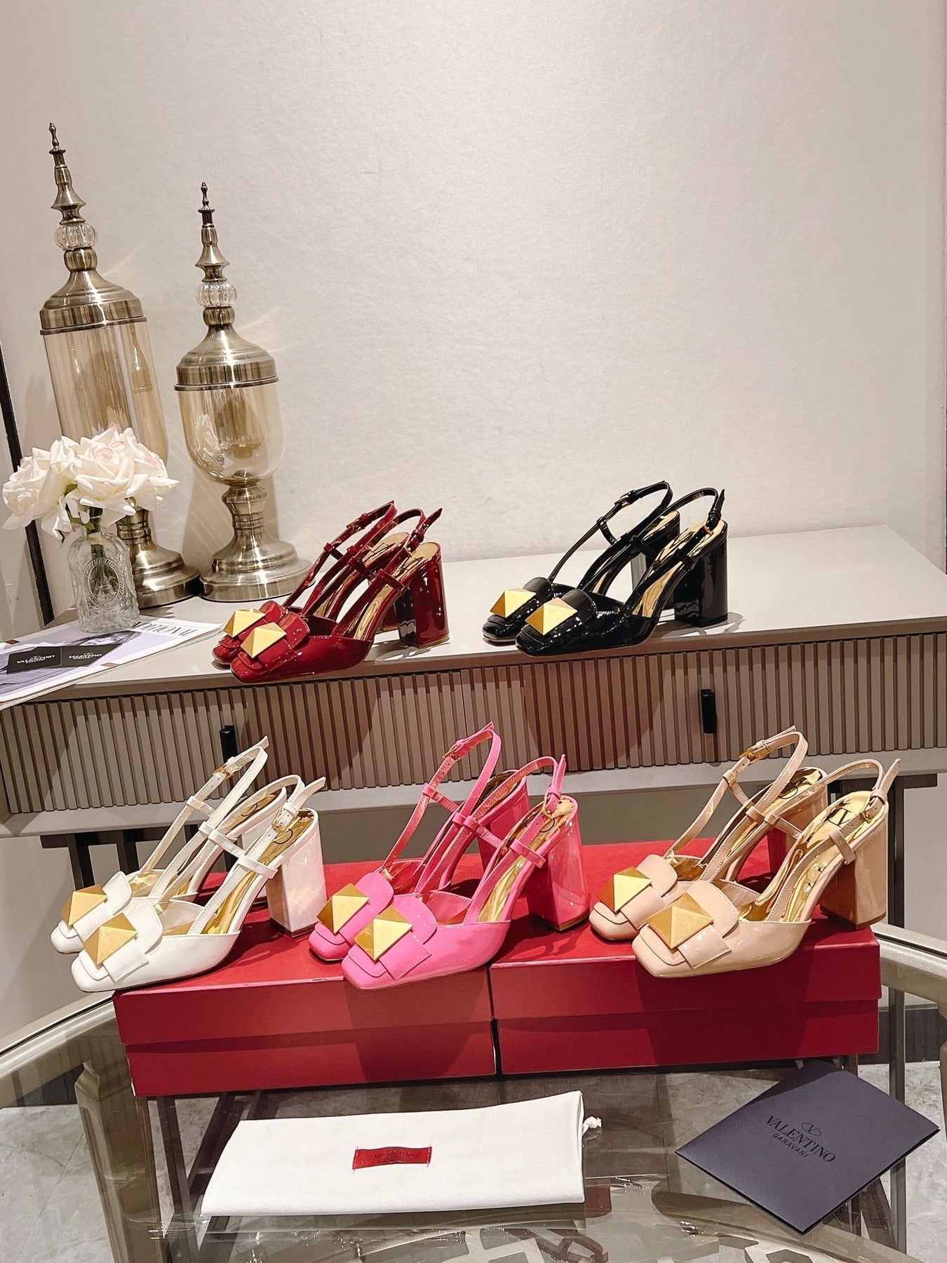 ONE STUD BEIGE TAN PATENT LEATHER LACE-UP HIGH HEELS 85 MM