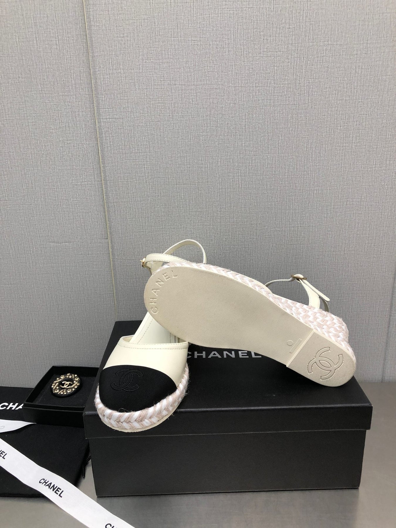 MARY JANE WEDGE WHITE LAMBSKIN