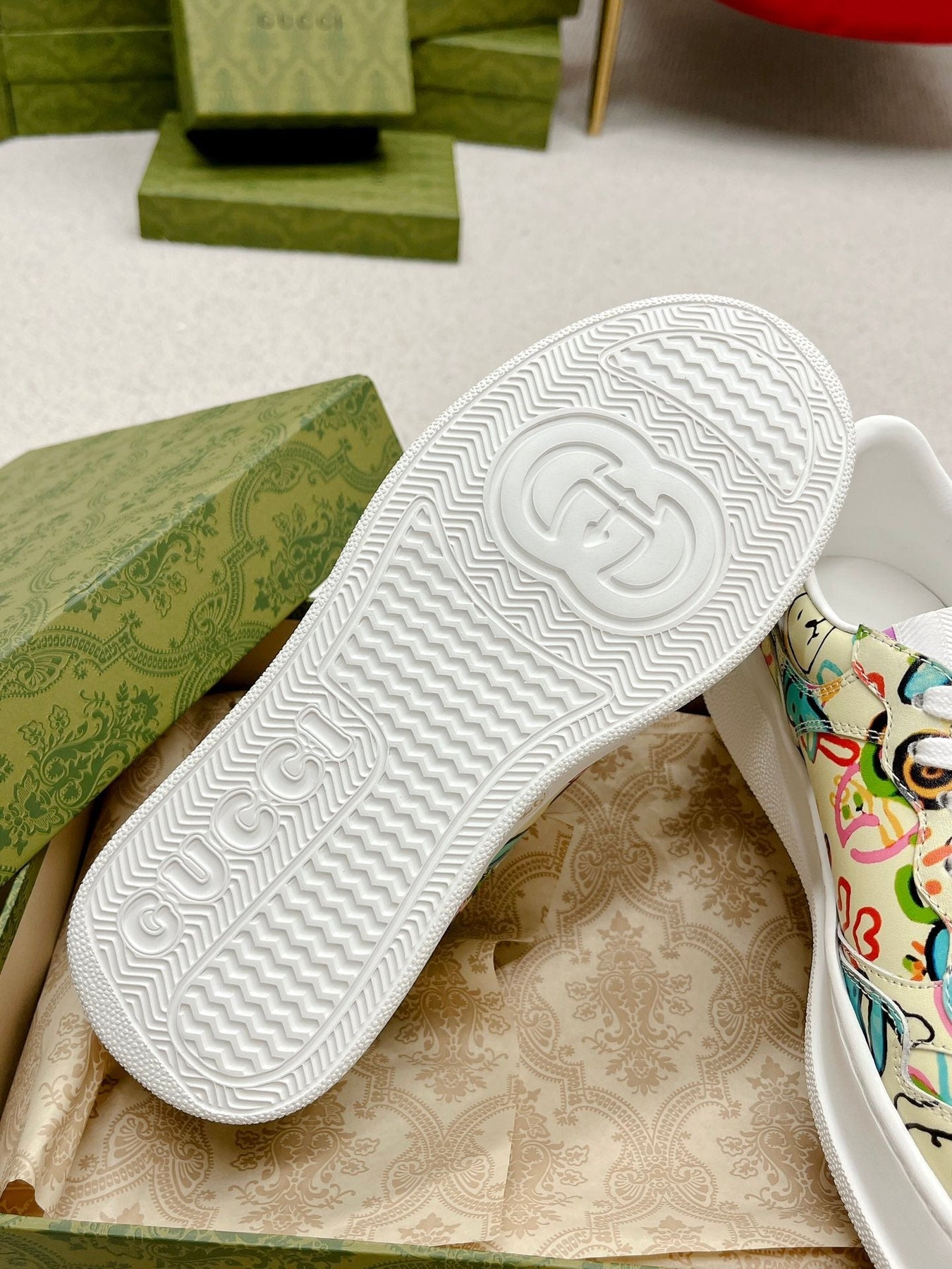 GG TRAINER SAGE CALFSKIN WITH RABBIT PATTERN