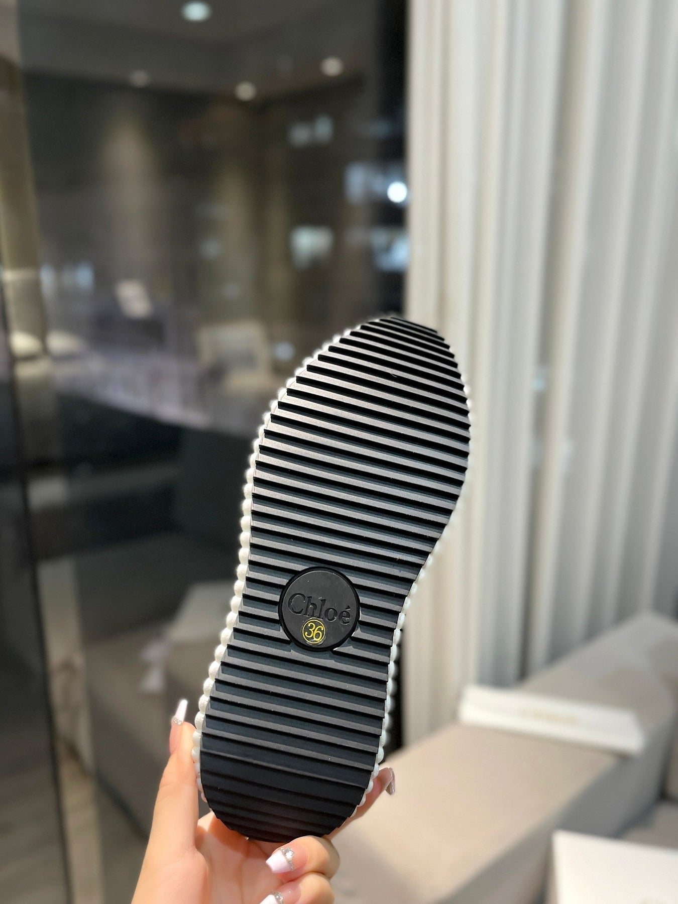 NAMA SNEAKER IN WHITE LAMBSKIN AND BLACK SUEDE