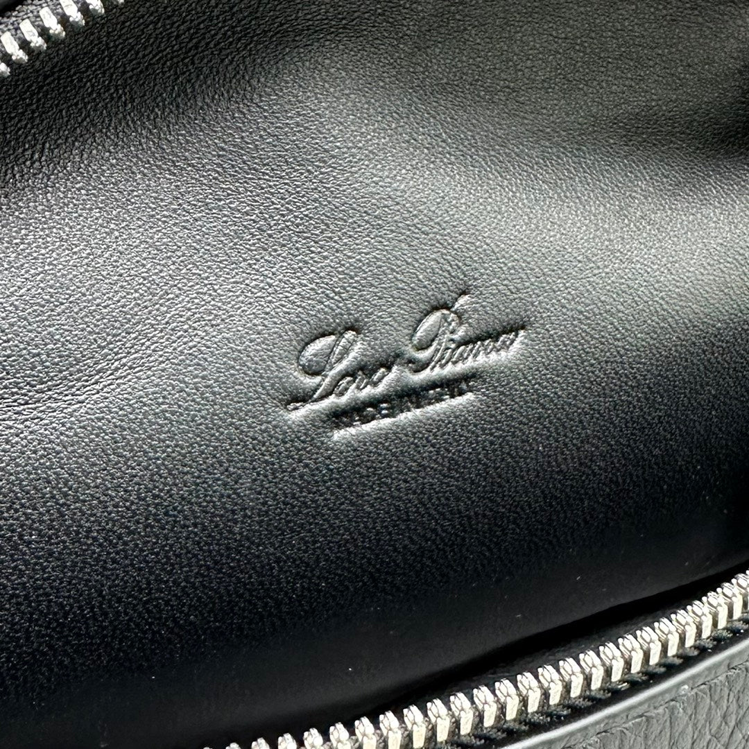 Extra Pocket L19 Black Cowhide Shw