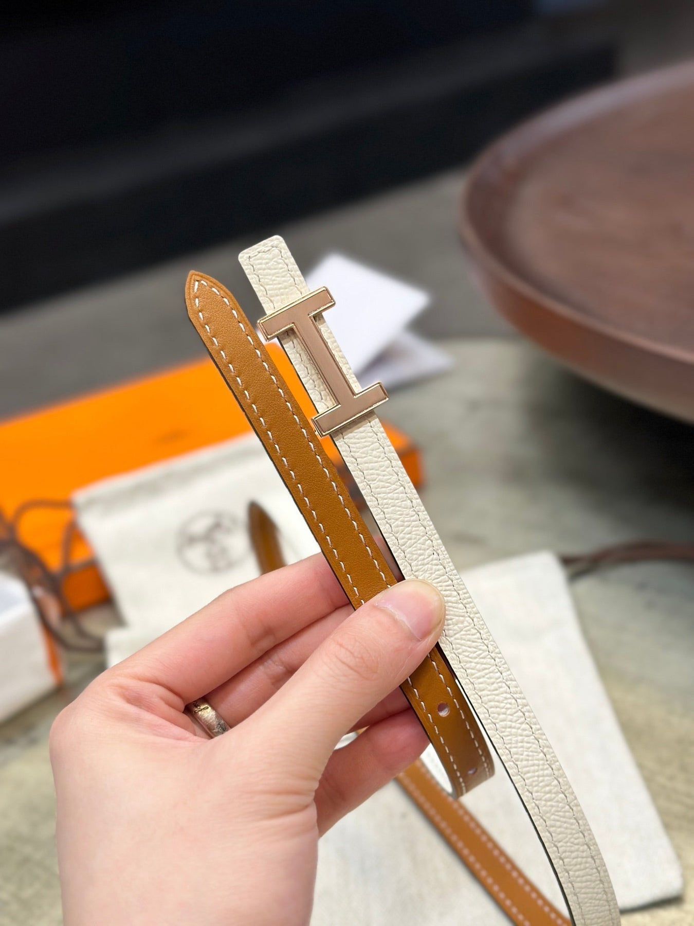 HM FOCUS BUCKLE & REVERSIBLE BRONZE BROWN AND WHITE LEATHER STRAP 13MM COPPER HARDWARE