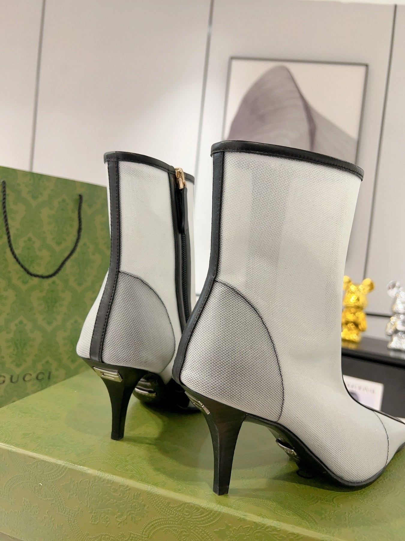 GG ANKLE BOOTS IN WHITE MIX BLACK MESH AND SHEEPSKIN