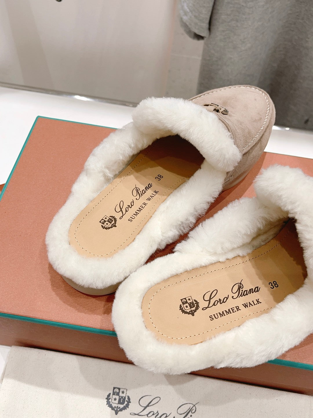 LP CHARMS WALK BABOUCHE LOAFERS PEANUT FLEECE