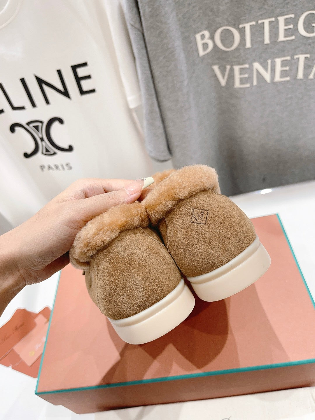 LP SUMMER CHARMS WALK LOAFERS TAWNY FLEECE