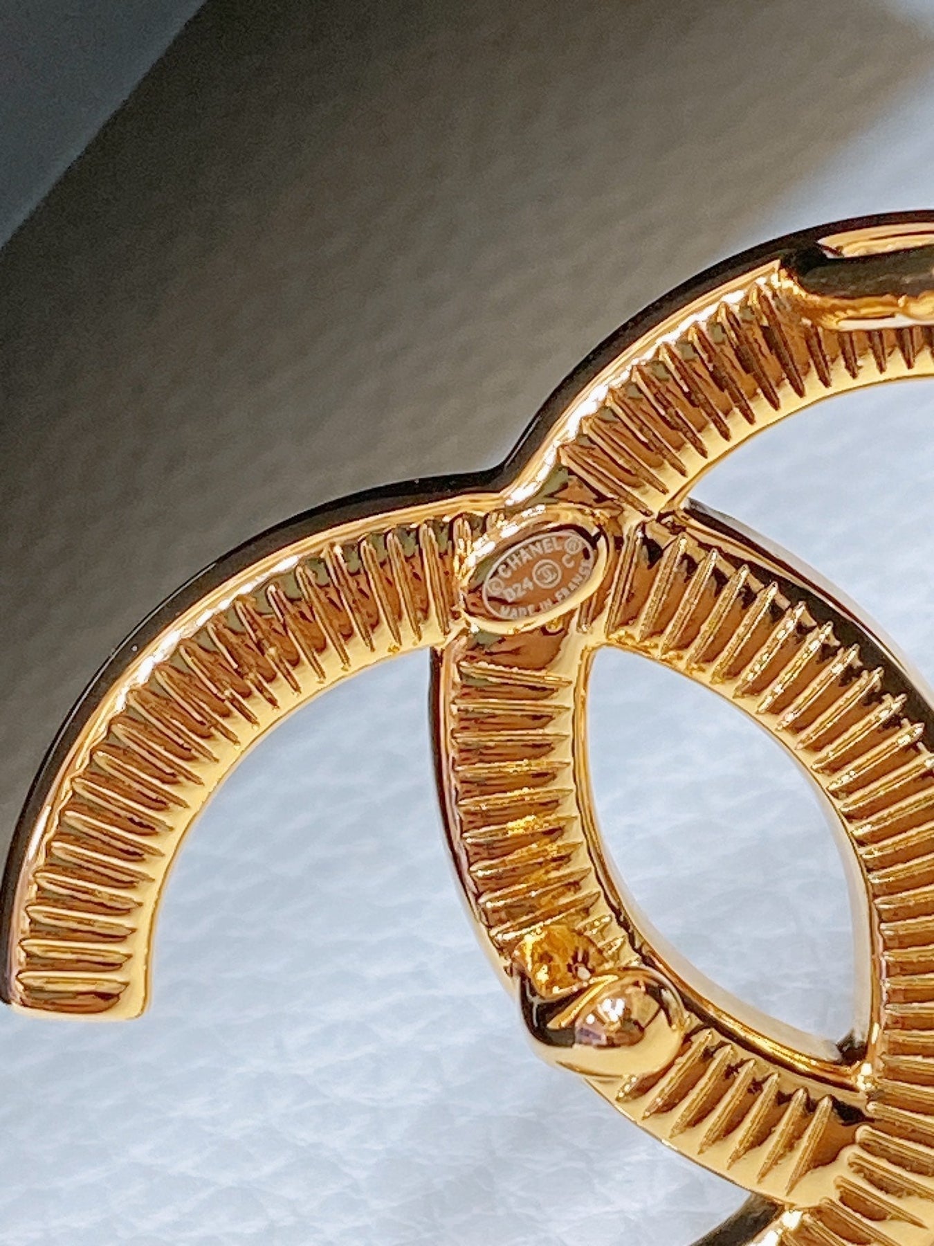 CC BELT 30MM IN BLACK SMOOTH CALFSKIN GOLD MIX BLACK HARDWARE