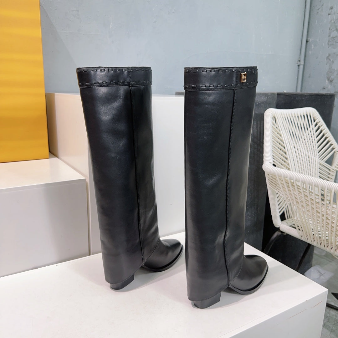FENDI SHOW BLACK LEATHER HIGH-HEELED BOOTS