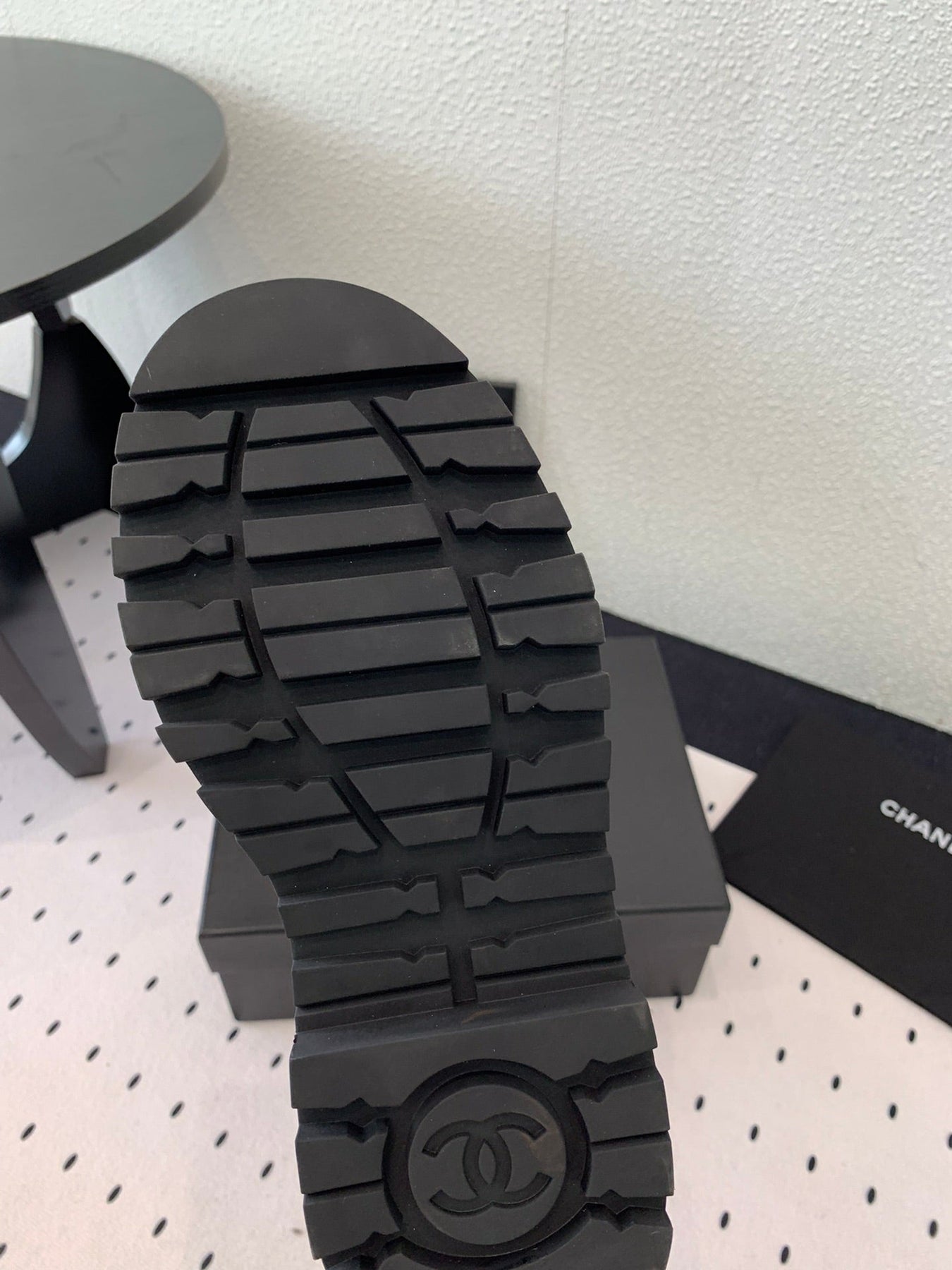 ANKLE BOOTS IN BLACK CALFSKIN