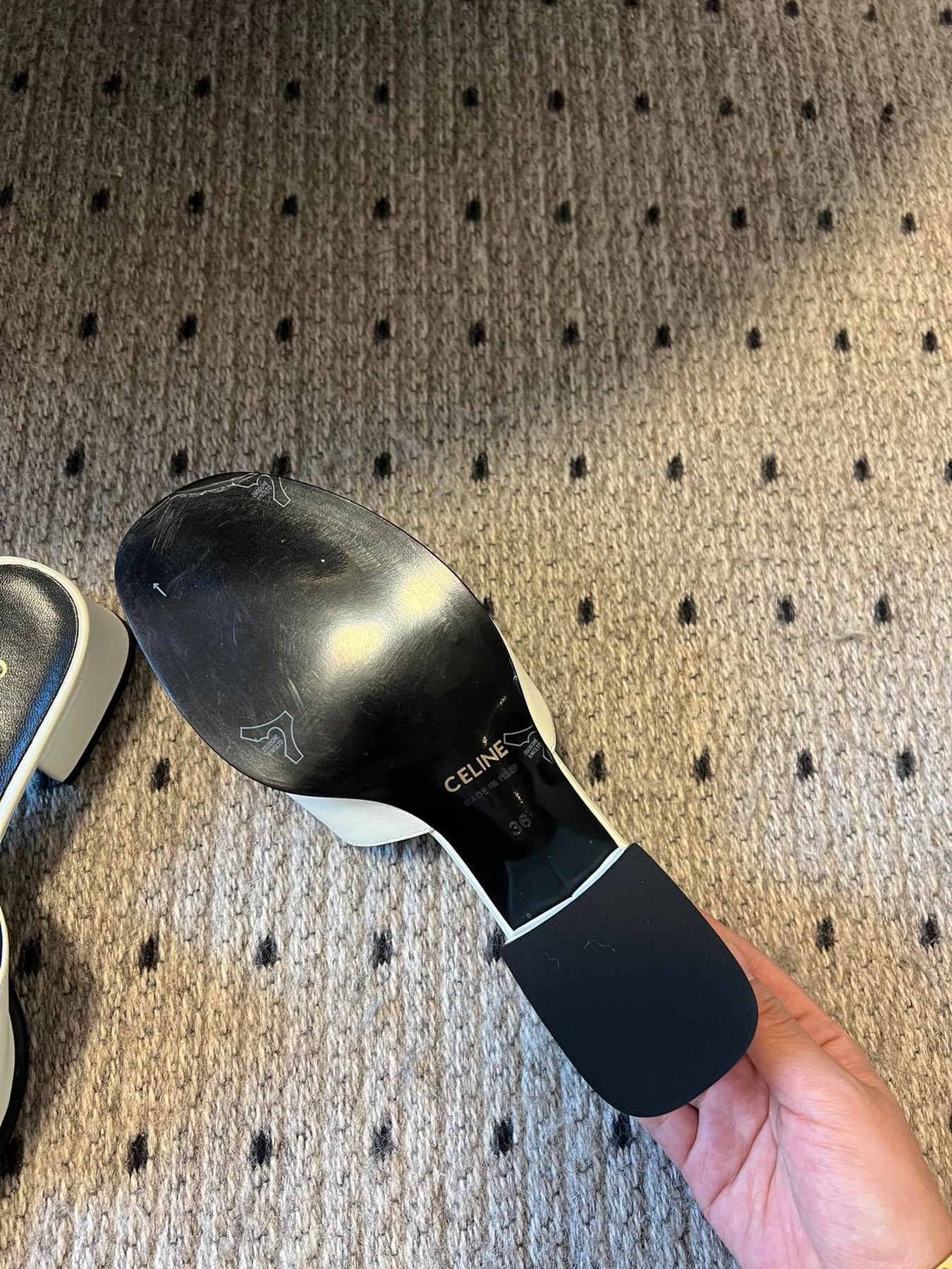 CLEMENCE MULE IN WHITE LAMBSKIN AND PATENT CALFSKIN