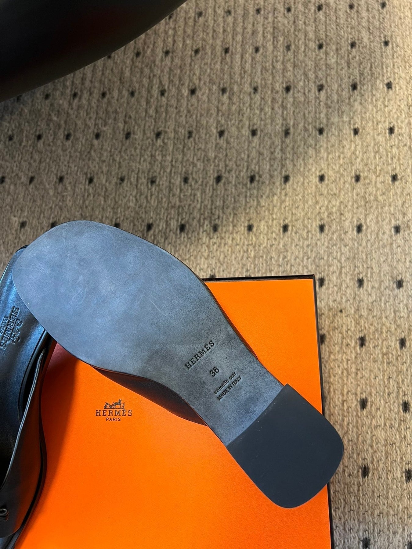 ILOT 55 MM SANDAL IN BLACK CALFSKIN