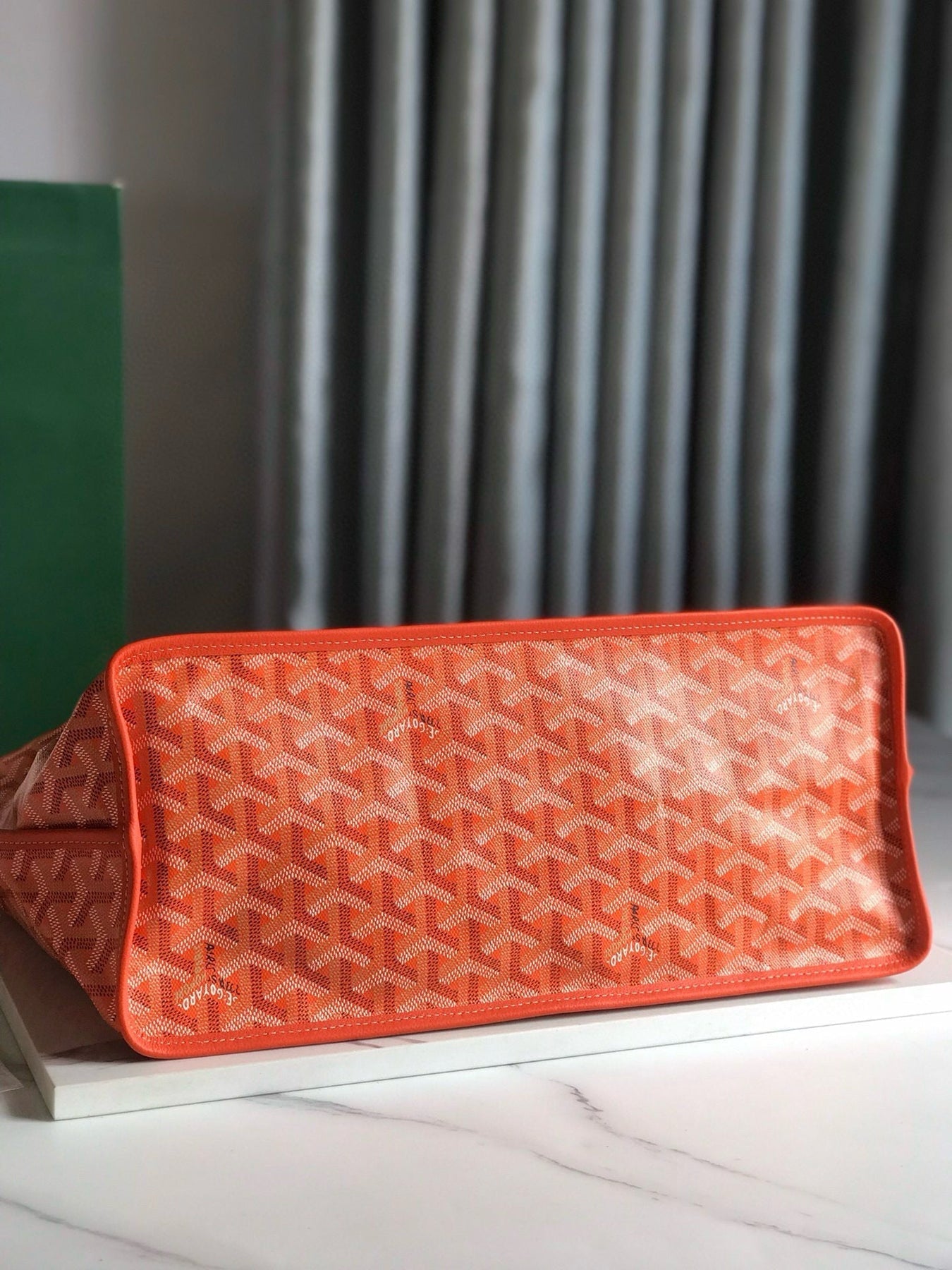 GOY REVERSIBLE ANJOU 34*28*15