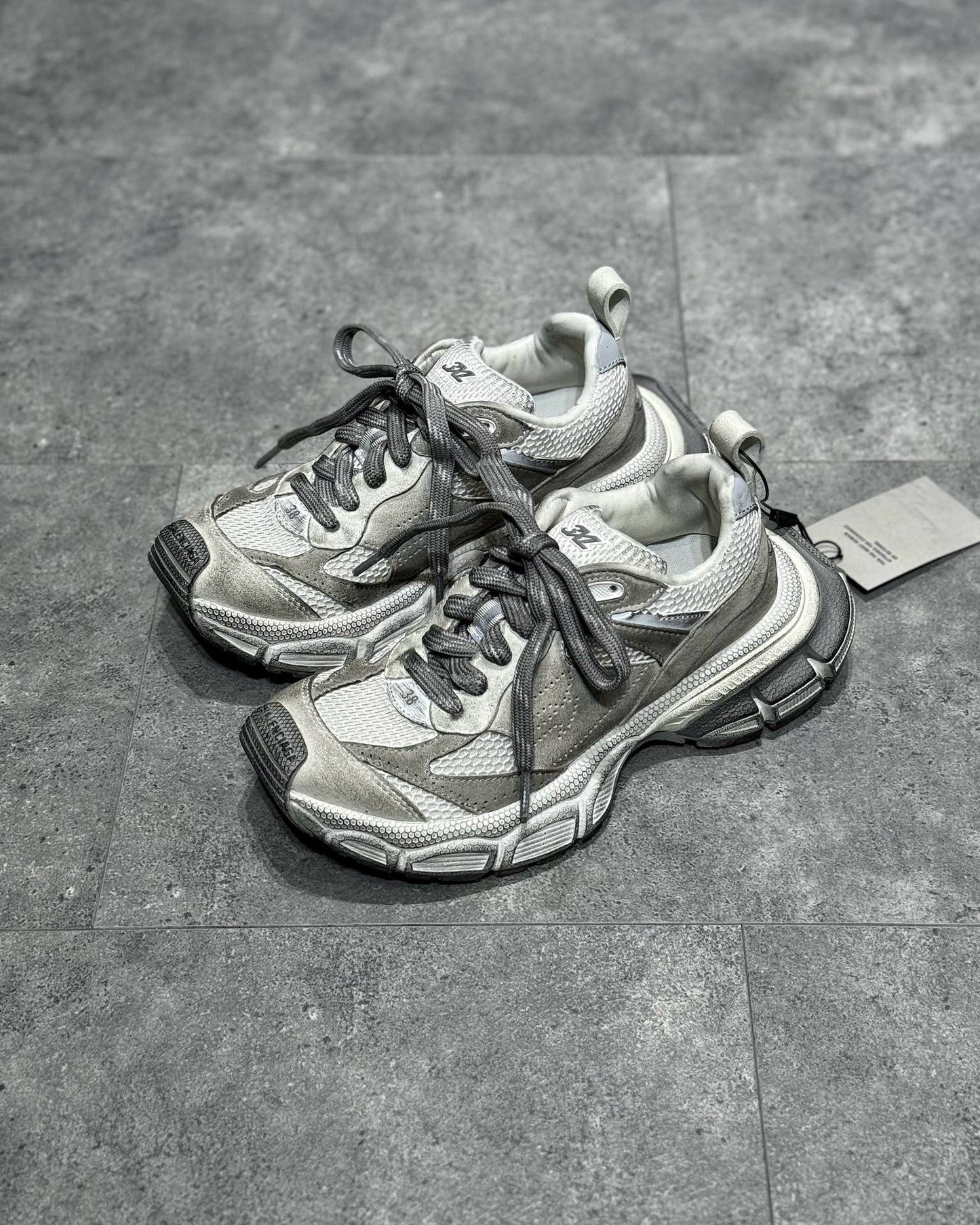 BLCG Sneakers