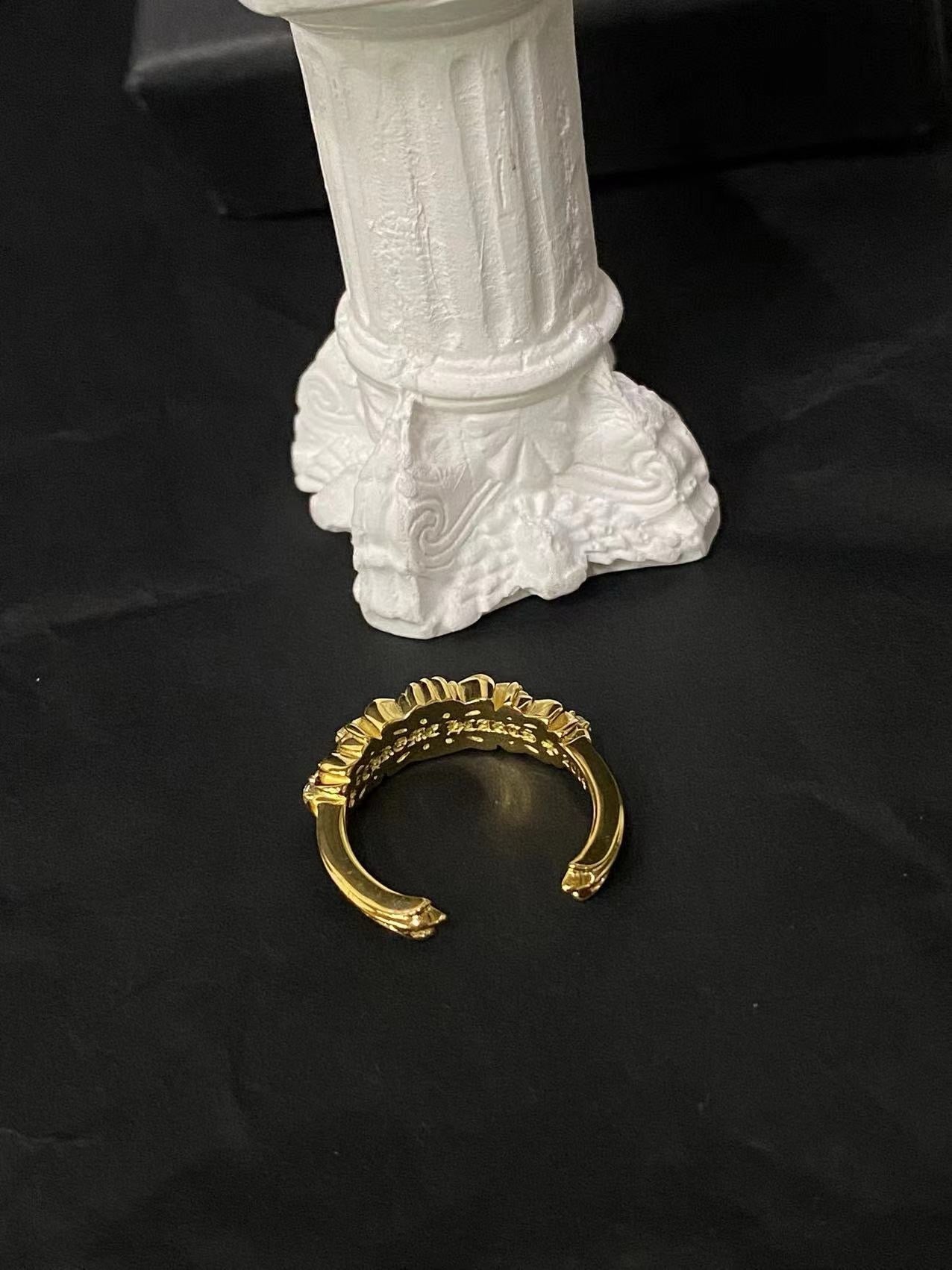 CHs Ring