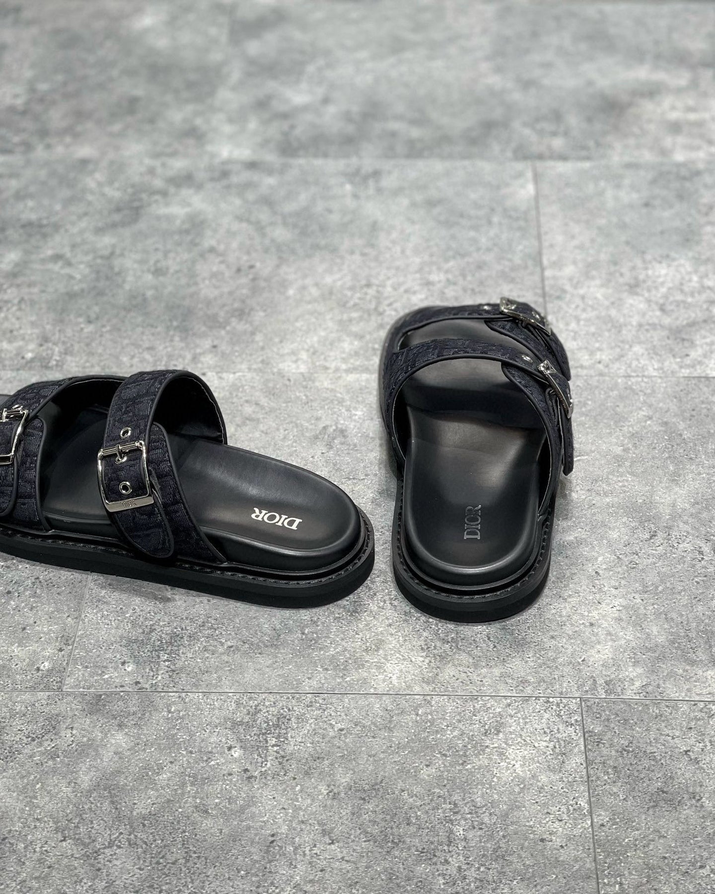 CD SANDALS