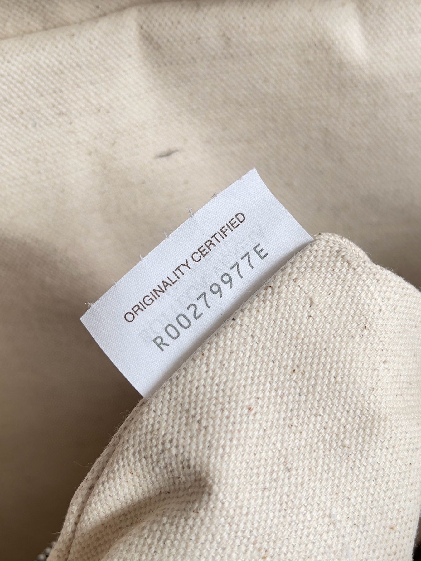 BV GETAWAY 39*28.5*8