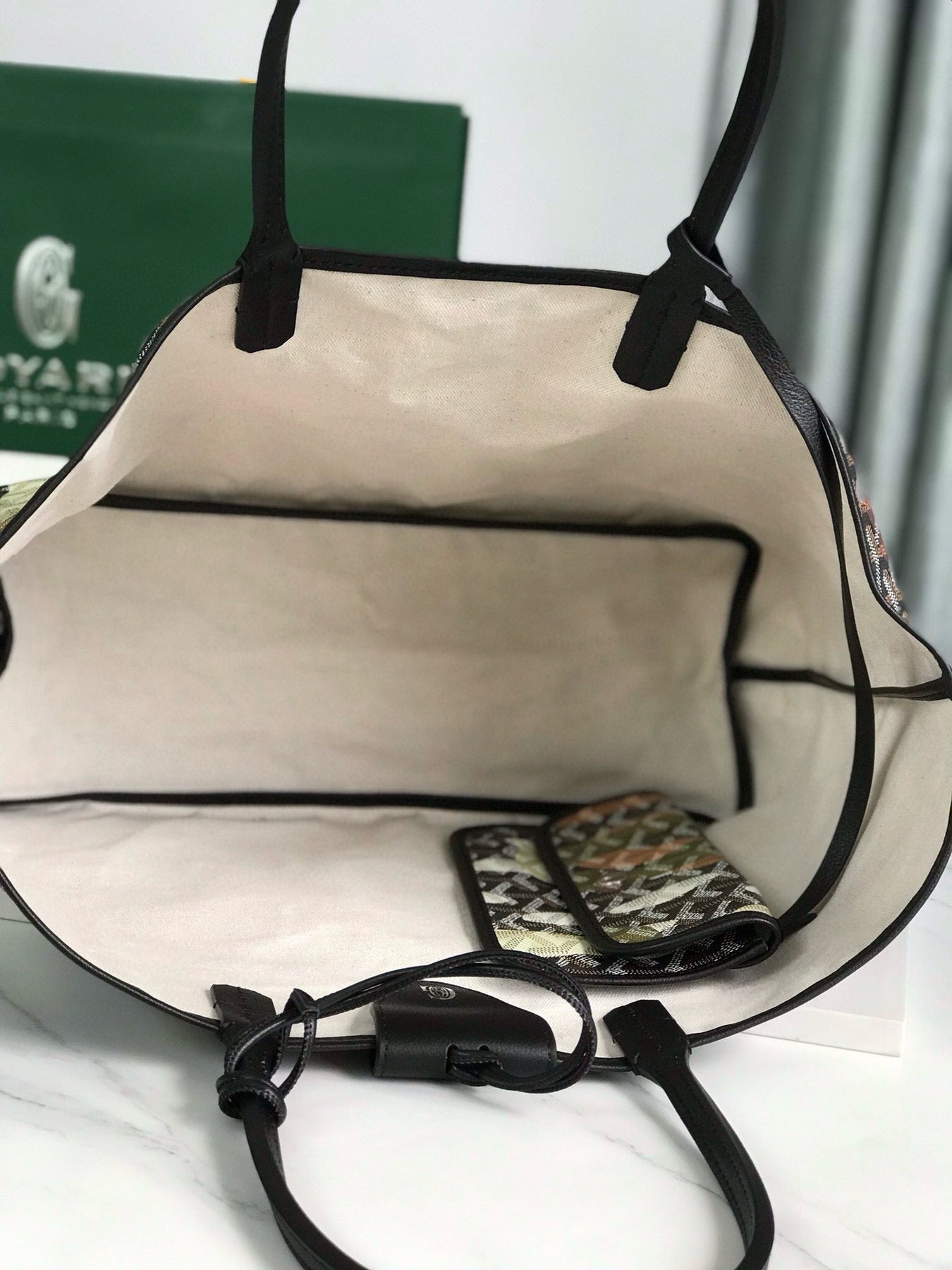 GOY SAINT LOUIS 34*15*28