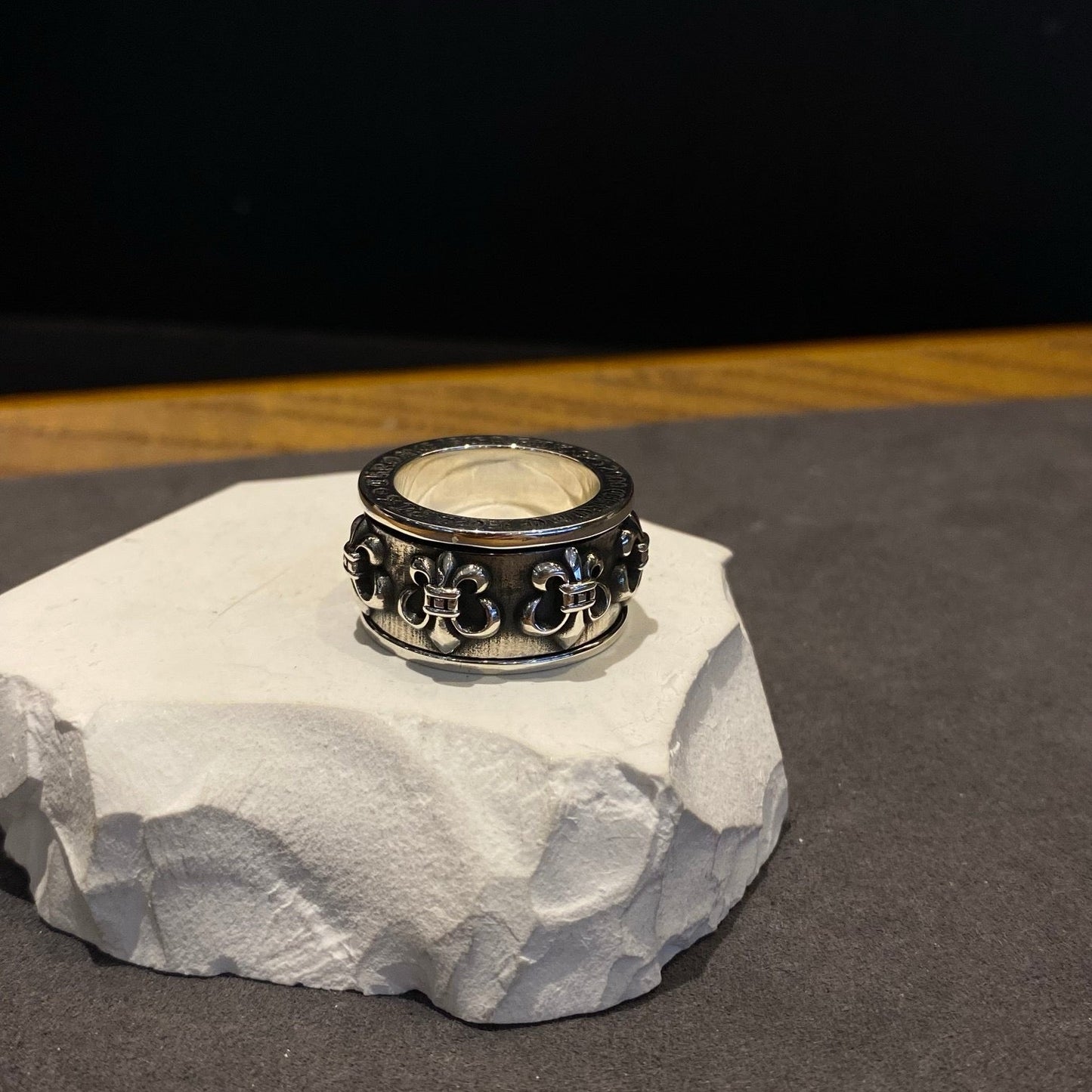CHs Ring