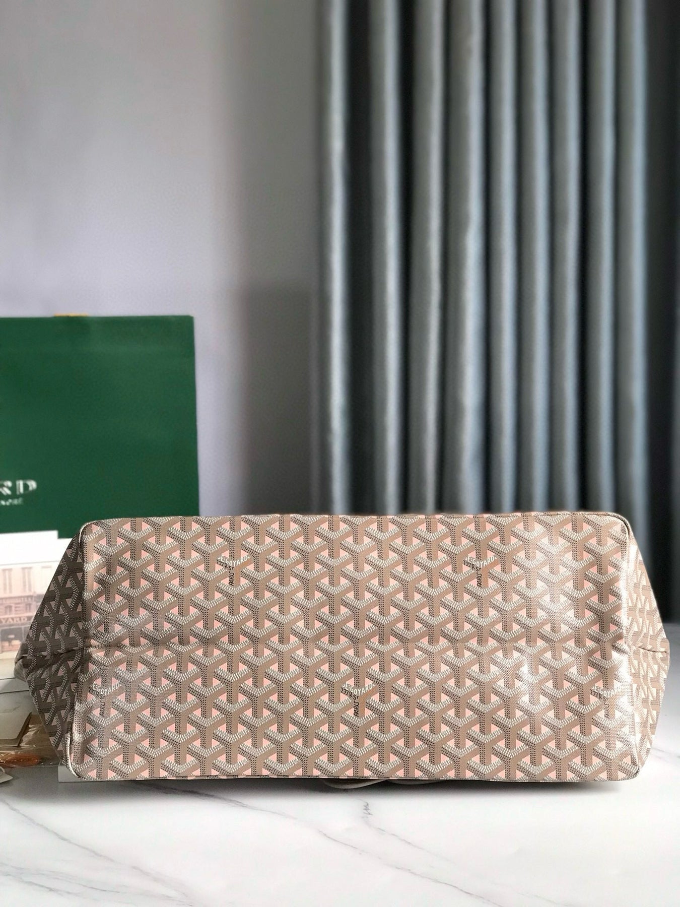 GOY SAINT LOUIS 40*20*34