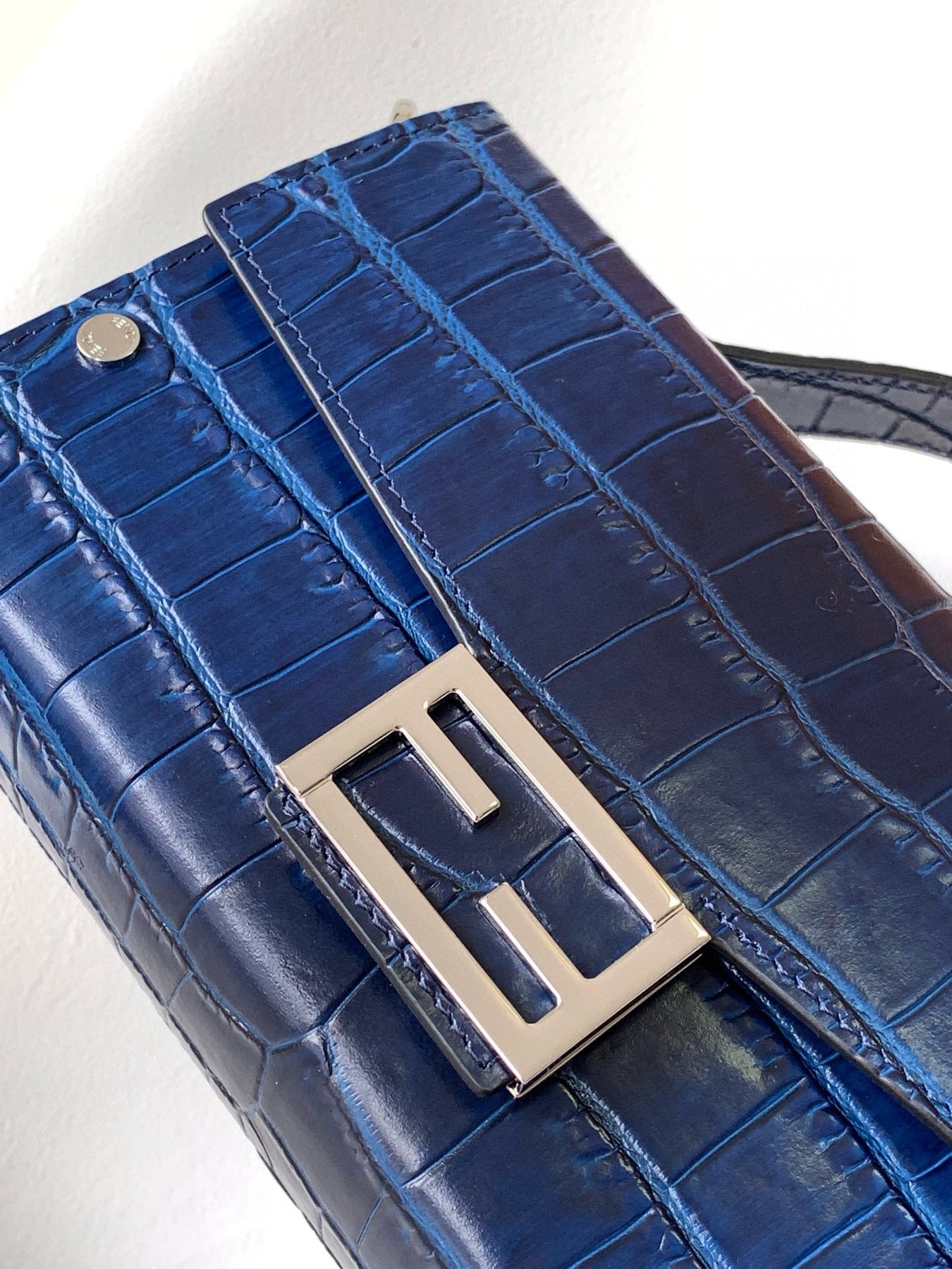 FEN BAGUETTE SOFT TRUNK 21.5*6.5*13