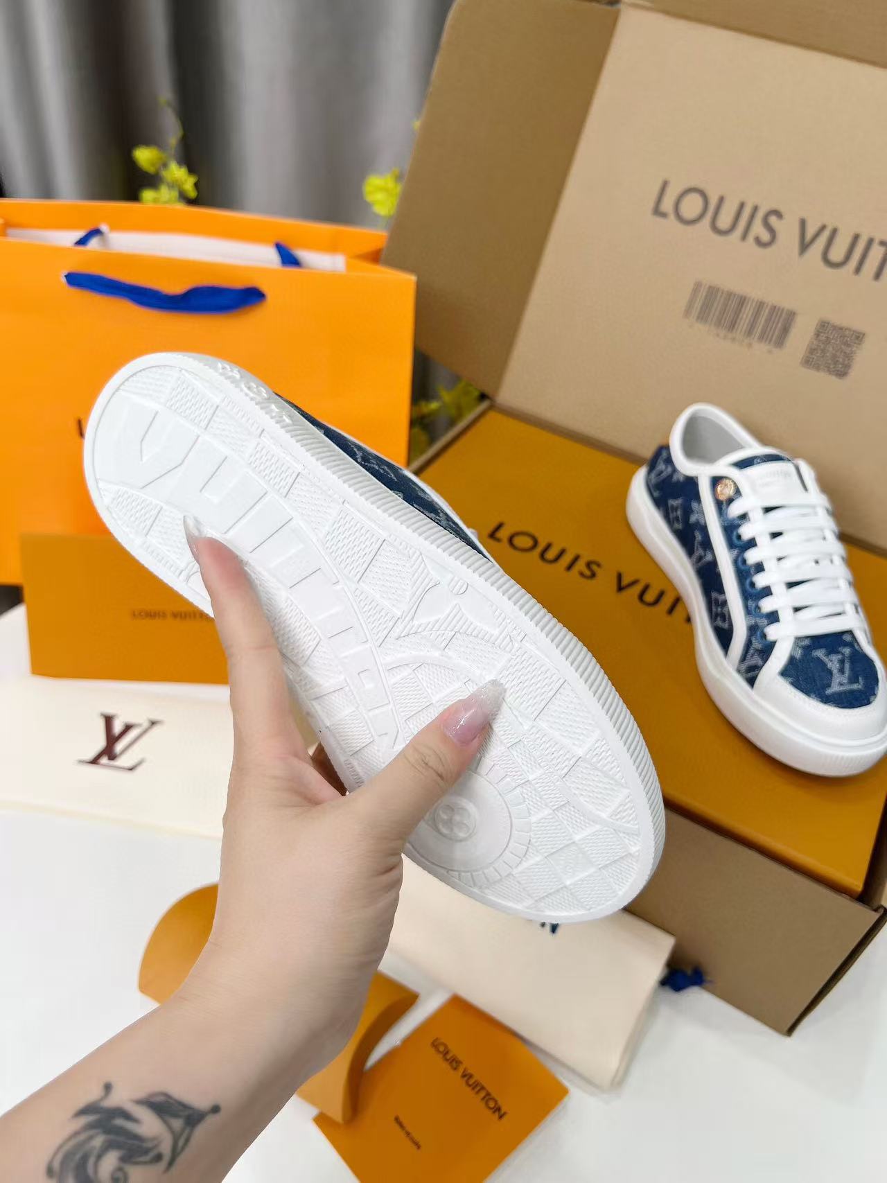 LV LAGOON SNEAKER IN DENIM BLUE MONOGRAM