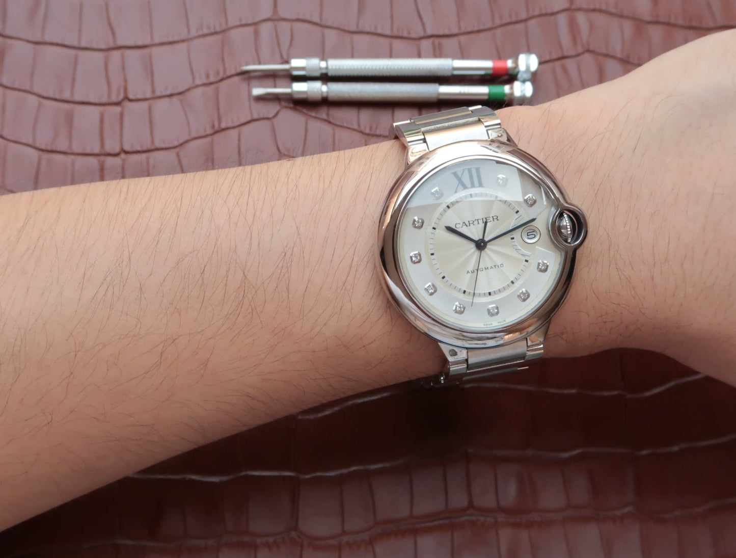 BALLON BLEU DATE 42 SILVER DIAL DIAMOND NUMERALS