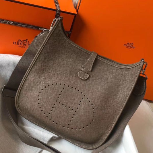 HERM Evelyne III 29 PM Bag In Taupe Clemence Leather