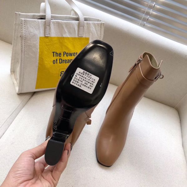 HERM Camel Joueuse Ankle Boots