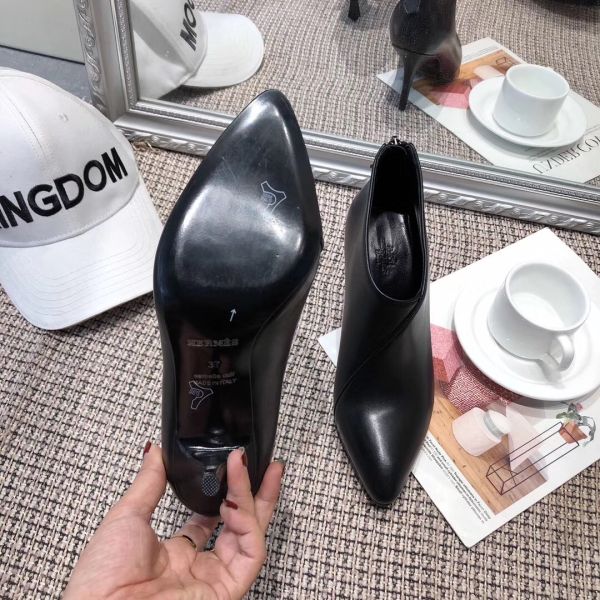 HERM Virginia Ankle Boot In Black Leather