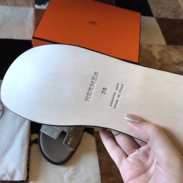 HERM Izmir Sandals In Grey Shiny Niloticus Crocodile