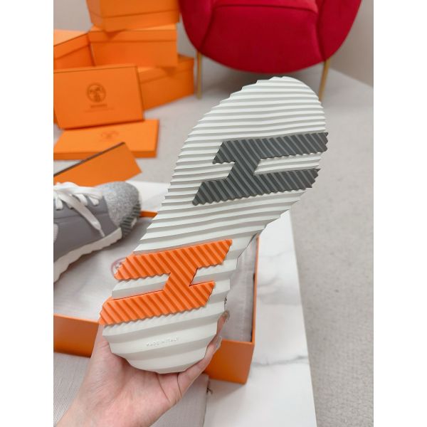 HERM Men's Depart Sneakers in Grey Gradient Knit