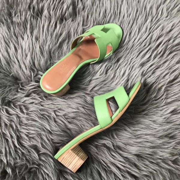 HERM Oasis Sandals In Vert Criquet Epsom Leather