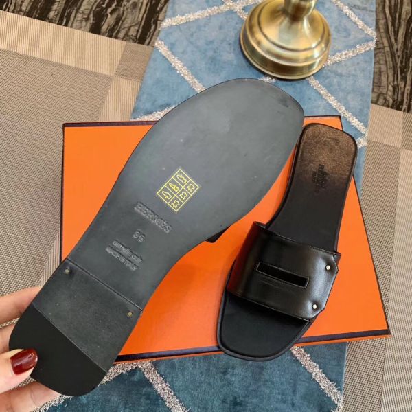 HERM View Sandals In Black Calfskin leather