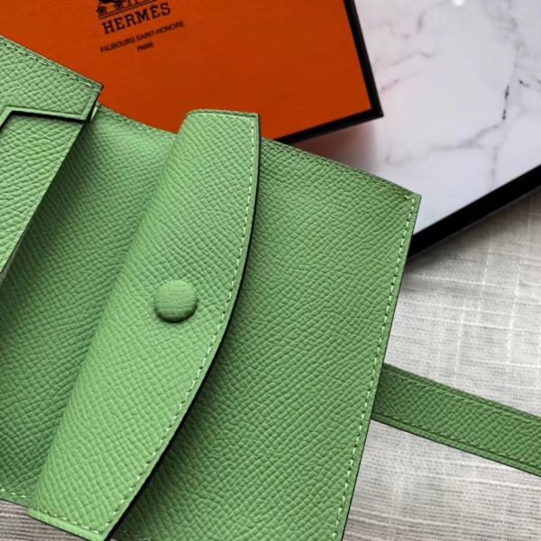 HERM Bearn Mini Wallet In Vert Criquet Epsom Leather