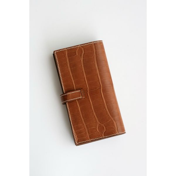 HERM Bearn Long Wallet in Gold Matte Alligator Leather