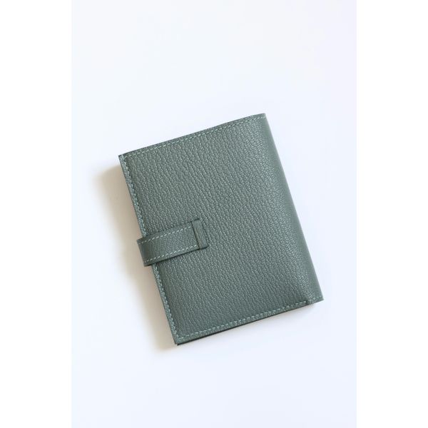 HERM Bearn Compact Handmade Wallet in Vert Amande Chevre Mysore Goatskin