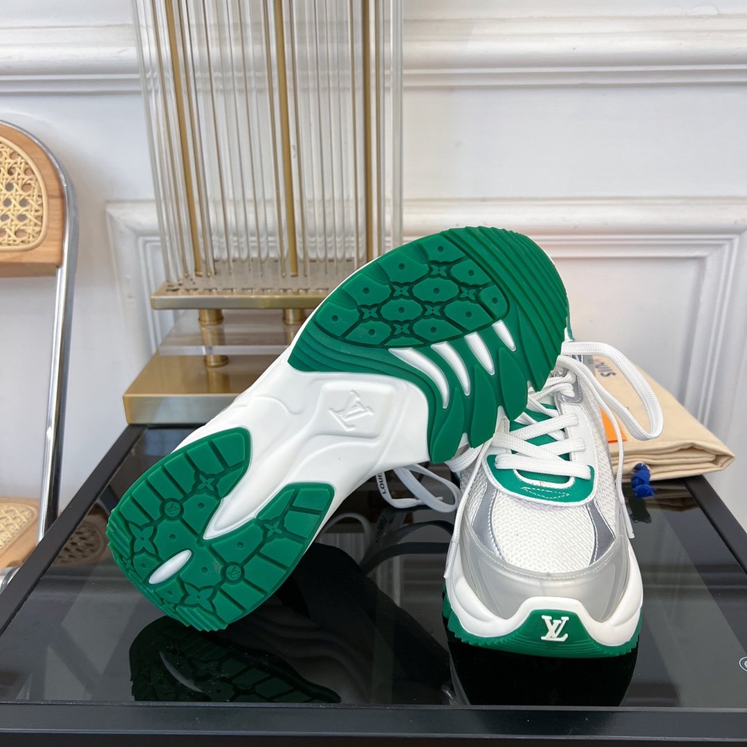 LV RUN 55 SNEAKER WHITE GREEN
