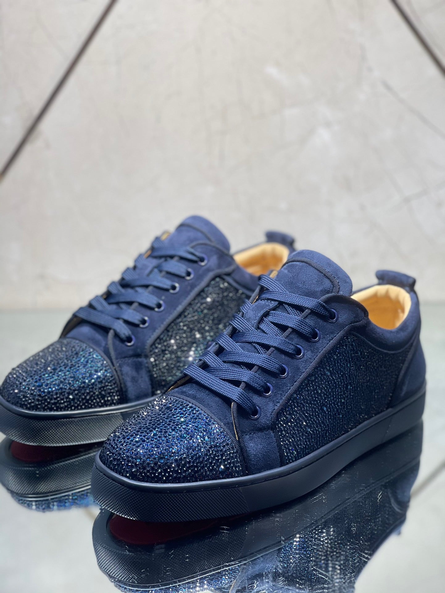 Sneakers & Shoes