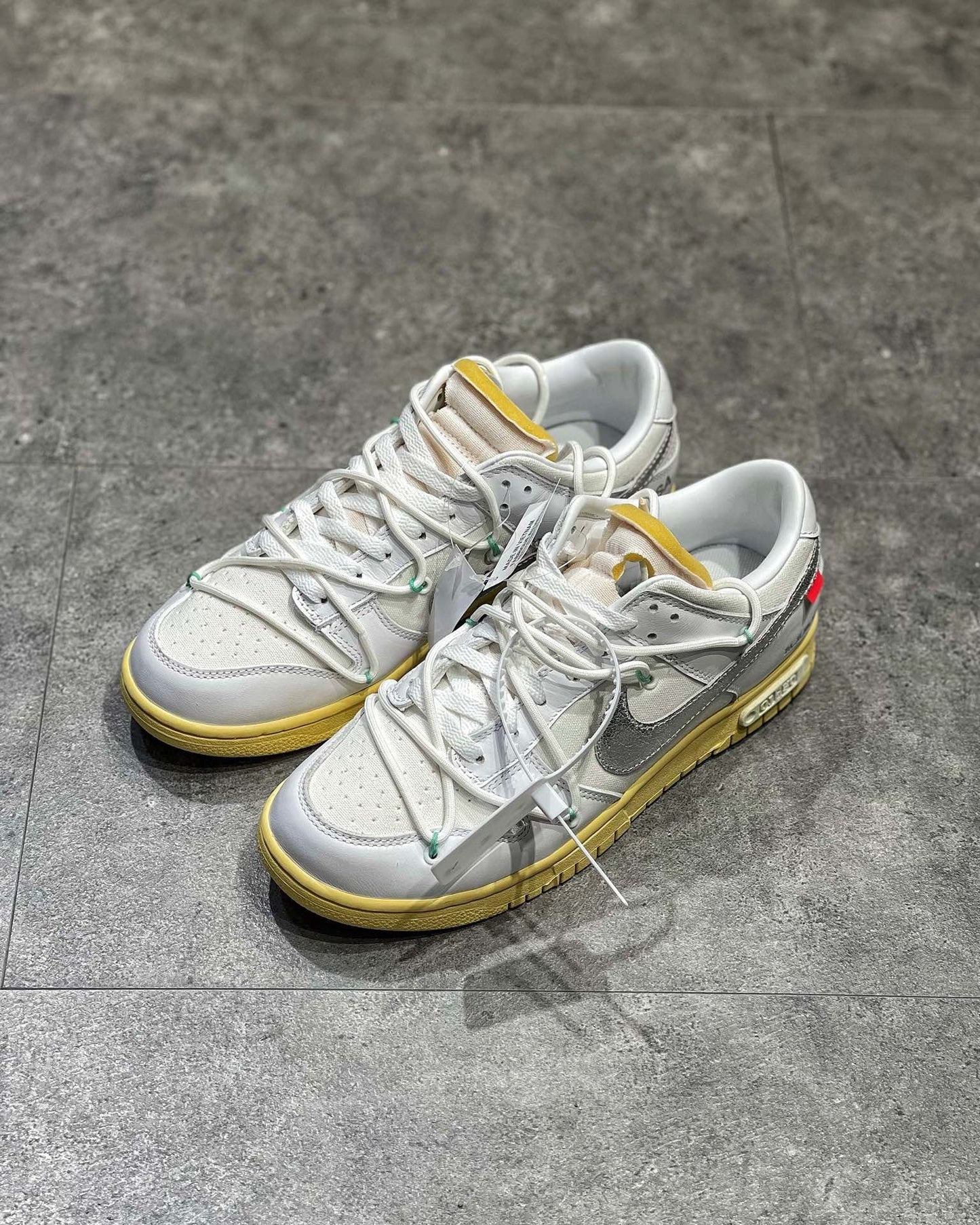 NKE Dunk x Off-White