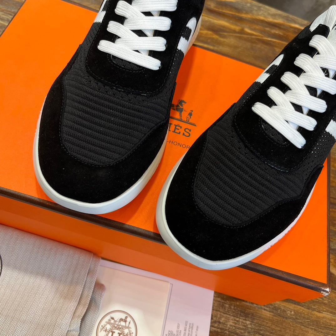 HERM Sneakers