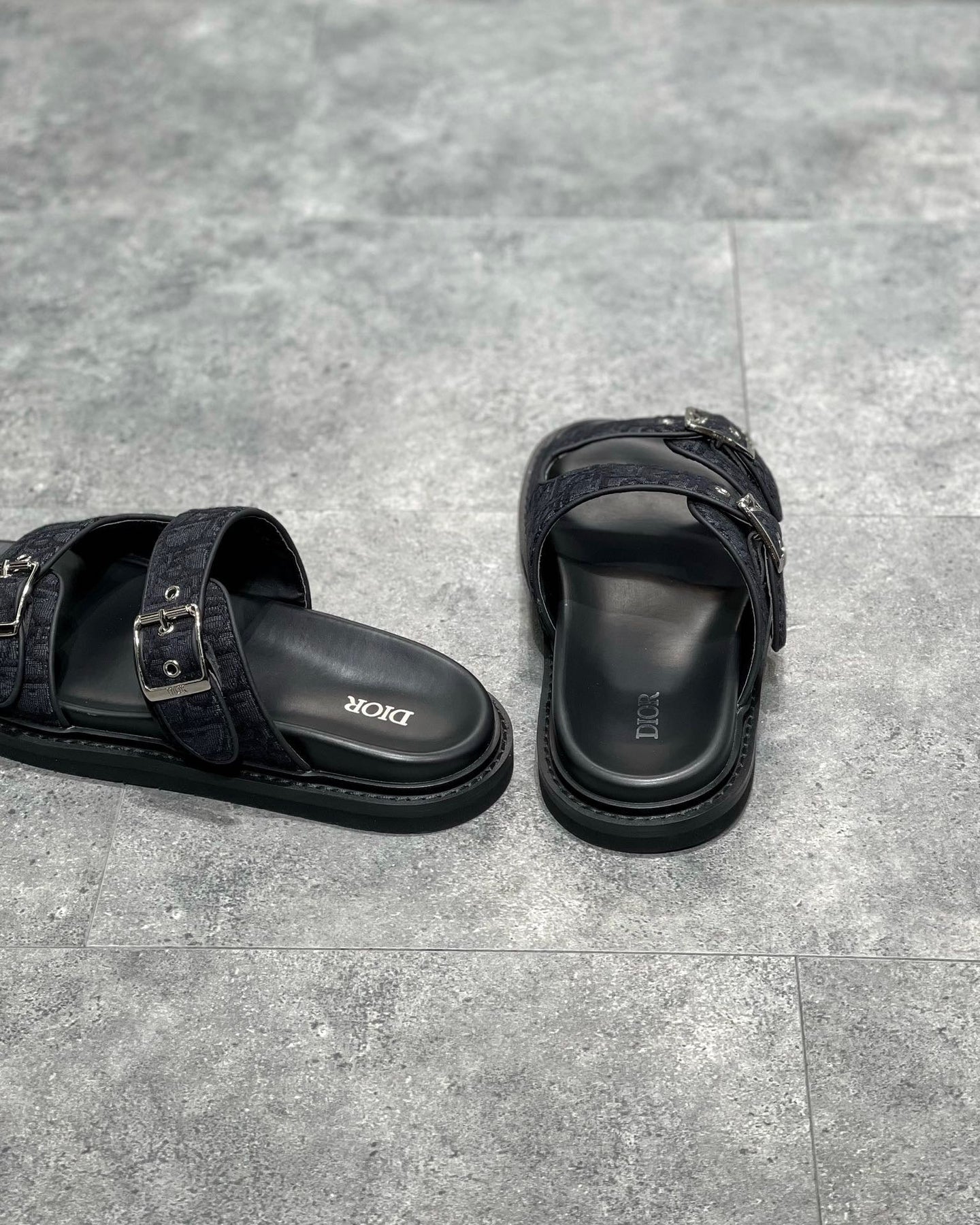 DIO Sandal