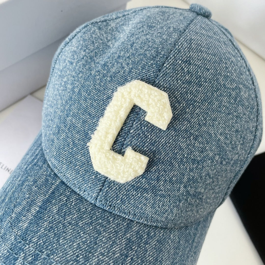 Caps